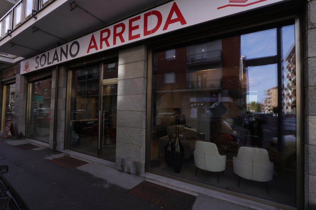 Solano Arreda esterno showroom Showroom SOLANO ARREDA a Nichelino